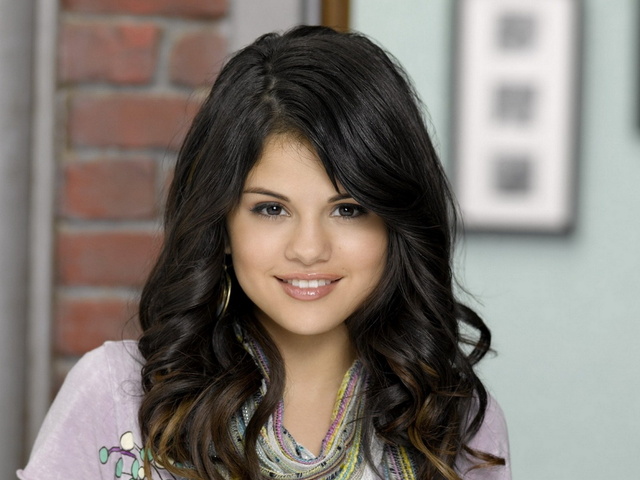 Selena Gomez - Just İn Love Şarkı Sözleri